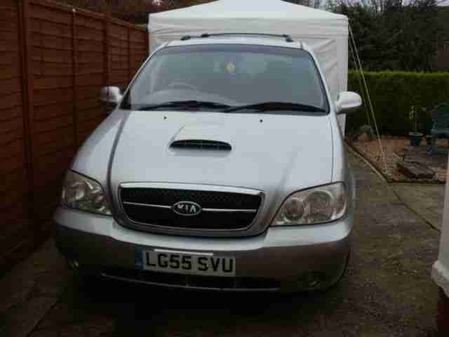 Kia Sedona LE. Kia car from United Kingdom