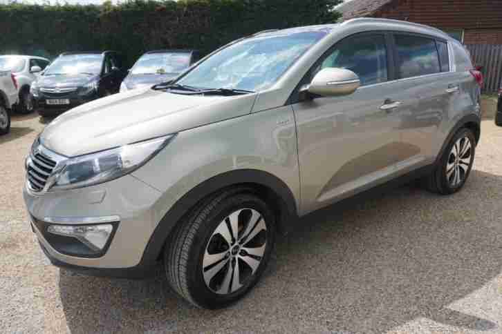 Kia Sportage Crdi Kx-3 Sat Nav HUGE SPEC + EXCELLENT ECONOMY DIESEL 2012/62