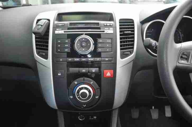 Kia Venga 1.4i 16v ( 89bhp ) EcoDynamics 2012MY 1