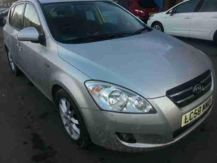 Kia ceed 1.6 LS 5DR HATCHBACk 58 REG