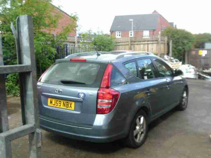 Kia ceed 1.6CRDi ( 88bhp ) GS ex private hire needs tidying