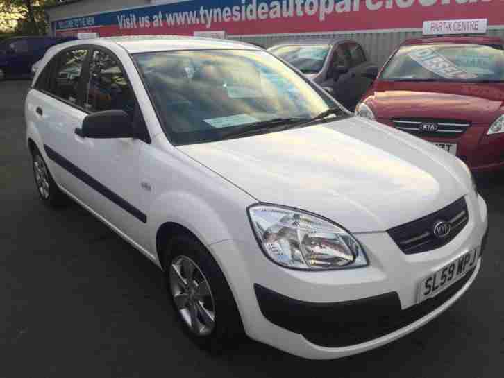 Kia L@@K 59. Kia car from United Kingdom