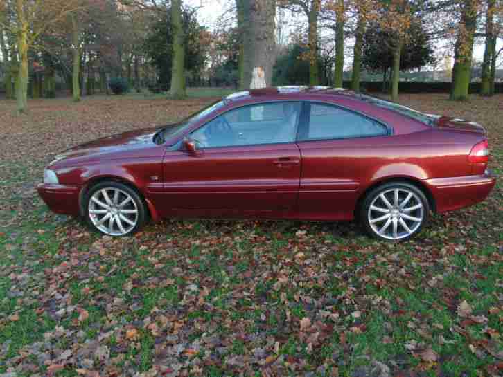 L@@KING G@@D!!! Yreg2001 VOLVO C70 T5 AUTO Ruby red Tan hide Long MOT HISTORY