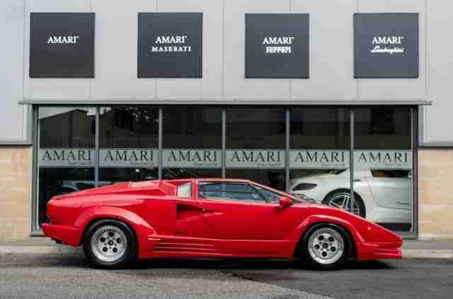 LAMBORGHINI Countach 5.2 V12 - 25th Anniversary