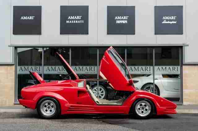 LAMBORGHINI Countach 5.2 V12 - 25th Anniversary