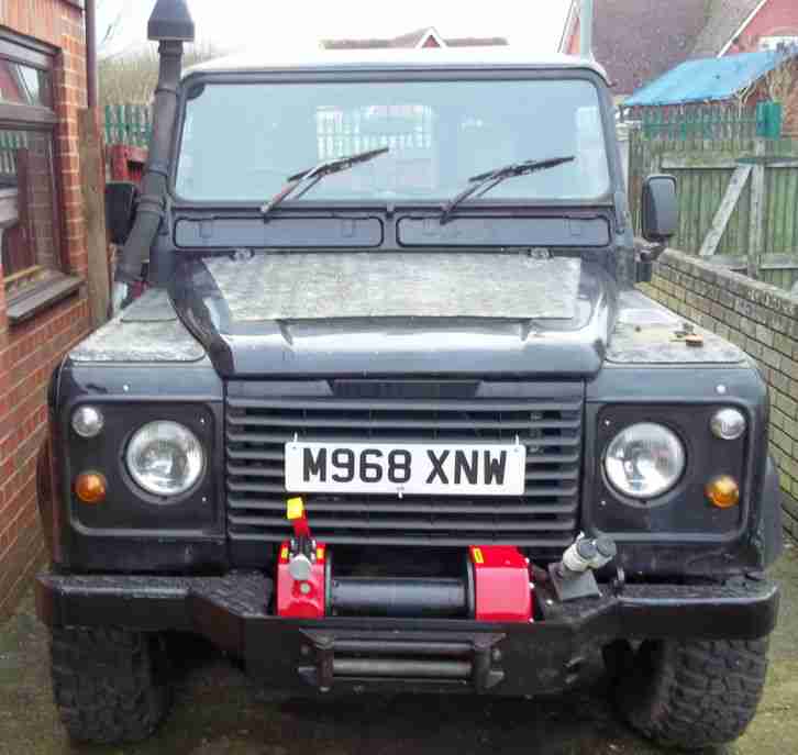 LAND ROVER DEFENDER 110 300 TDi LIGHT 4 x 4