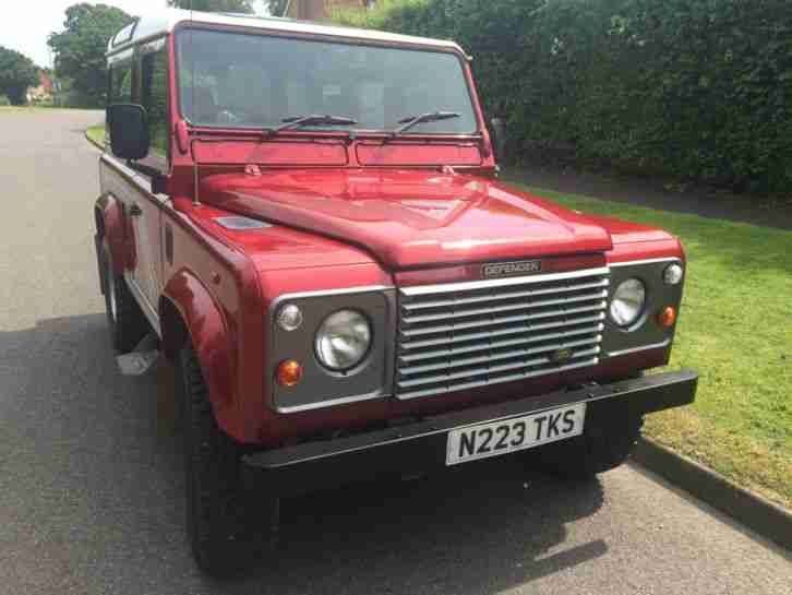 LAND ROVER DEFENDER 90 300TDI COUNTY STATION WAGON LOW MILEAGE