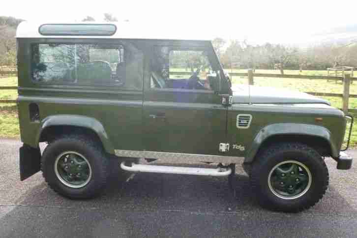 LAND ROVER DEFENDER 90 HERITAGE LIMITED