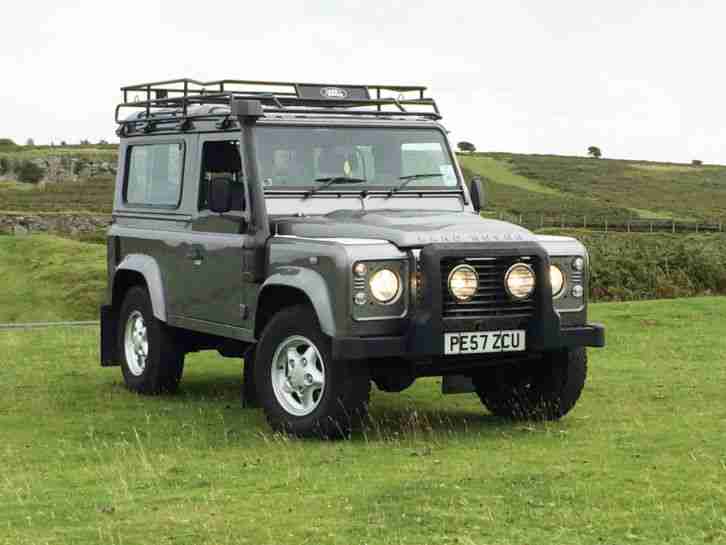 LAND ROVER DEFENDER 90 XS COUNTY SW WITH BRAND NEW ENGINE - NO RESERVE!!