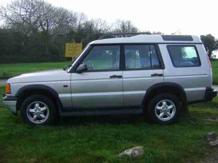 LAND ROVER DISCOVERY TD5 GS MIGHT TAKE A PX