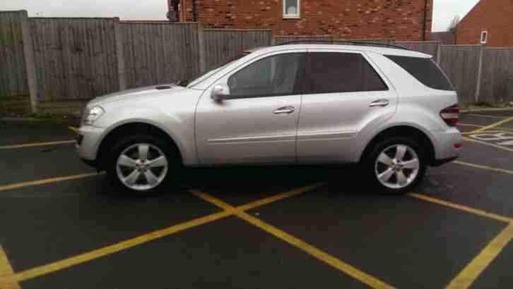 LEFT HAND DRIVE MERCEDES ML 350 2010 silver