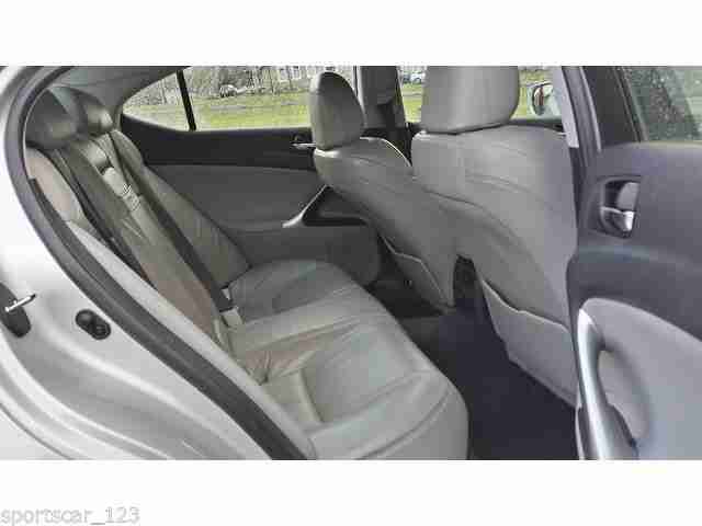 LEXUS IS 200 2.2 DIESEL SILVER SPORT SUPERB CAR FULL LEATHER