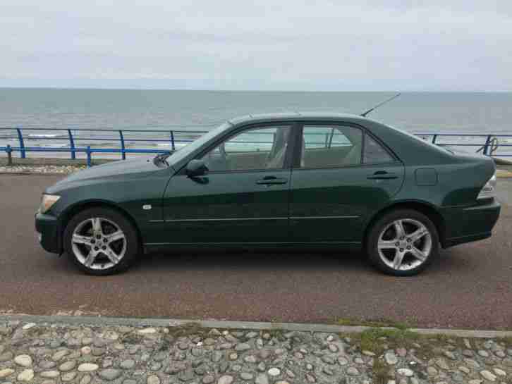 LEXUS IS200 SE AUTO GREEN 99 ON V REG 101445 MILES SERVICE HISTORY HPI CLEAR PX