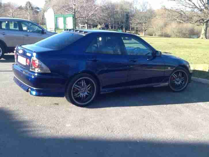 LEXUS IS200 SE BLUE 54 Plate