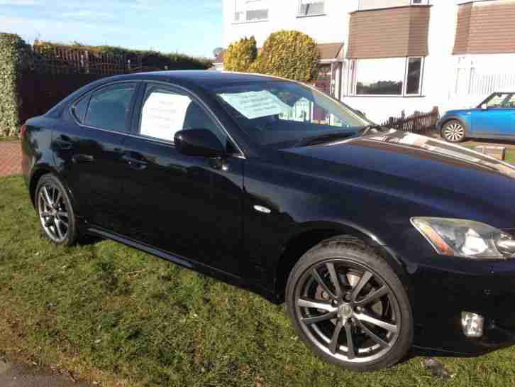 IS220D SPORT
