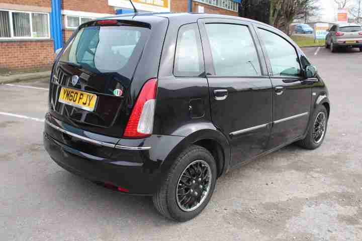 LHD 2010 Lancia Musa 1.3 Diesel Multi-Jet 5 Door Manual UK REGISTERED