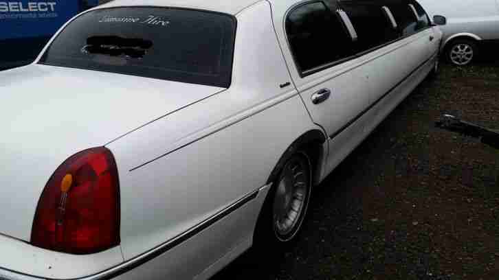 LINCOLN LIMO WITH SVA PAPERS..... ONLY 79,000 GENUINE MILES.
