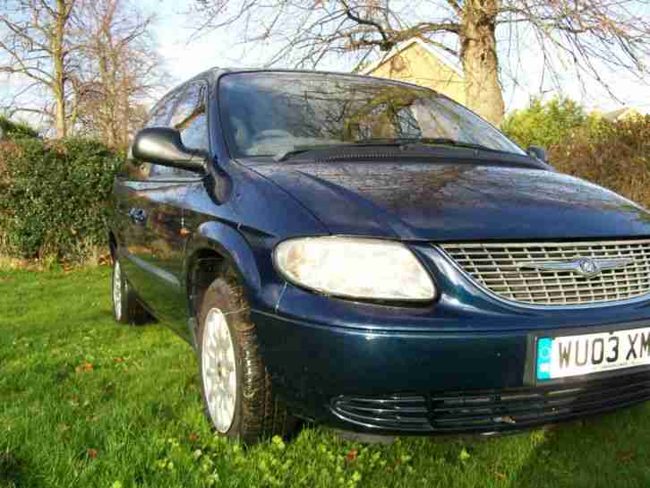 LOVELY 03 CHRYSLER VOYAGER with LPG and DVD HALF PRICE MOTORING