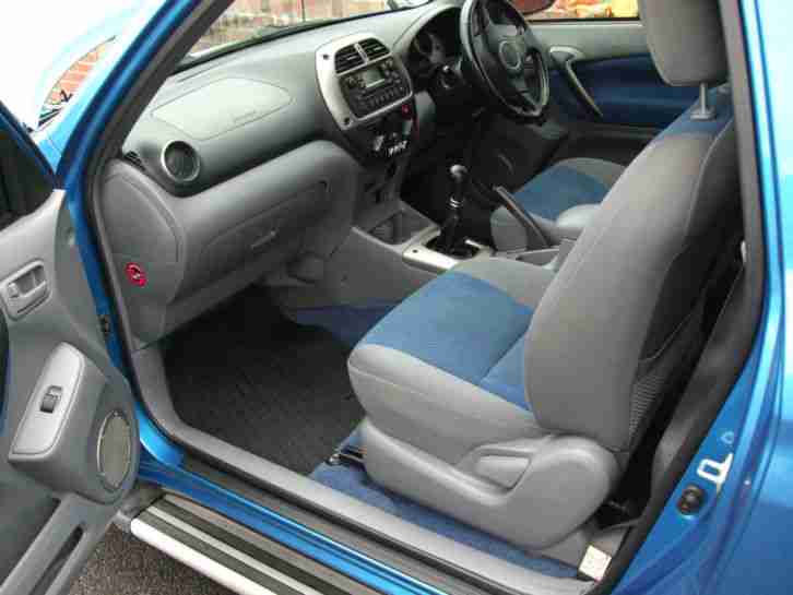LOVELY PRIVATE SALE RAV4 3 DOOR