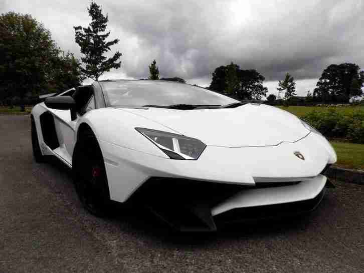 Lamborghini Aventador LP 700-4 Roadster SV