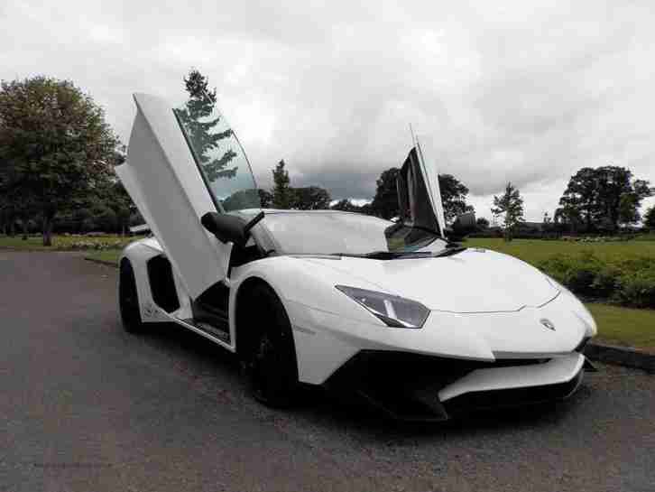 Lamborghini Aventador LP 700-4 Roadster SV
