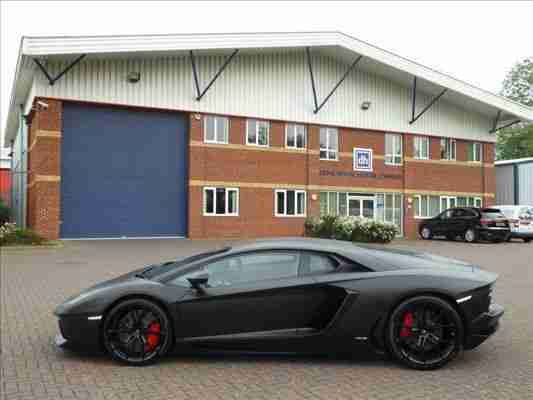 Lamborghini Aventador LP700-4 6.5 V12 Coupe