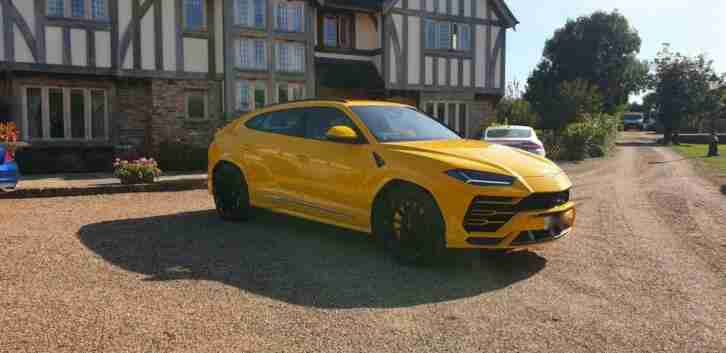 Lamborghini URUS V8 AUTO 2019 69