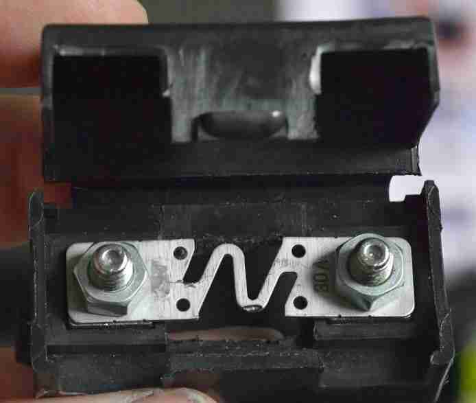 Lancia Delta Gr.A 30A Sicherung für Lüfter,... / 30A Fan Fuse NOS