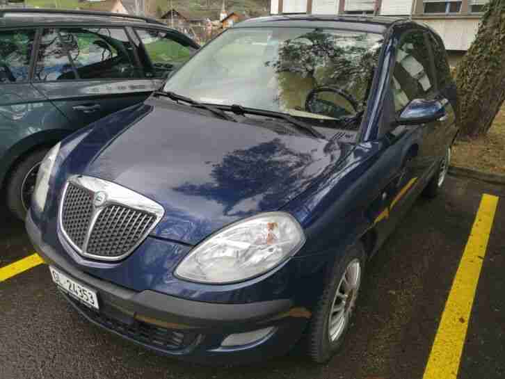 Lancia Ypsilon 1 Hand mit 68`000 KM