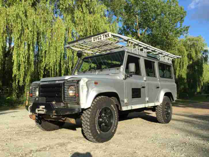 Land Rover 110 Defender County Station Wagon