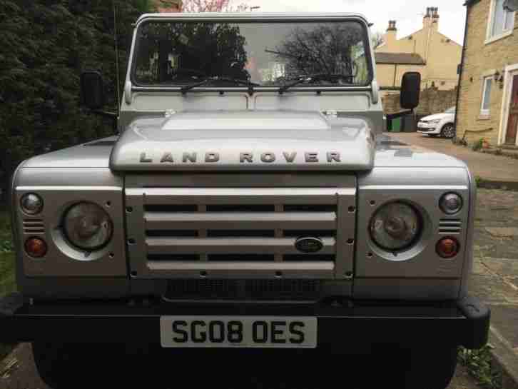 Land Rover Defender 110 TDCI 2.4 Station