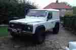 Land Rover Defender 90