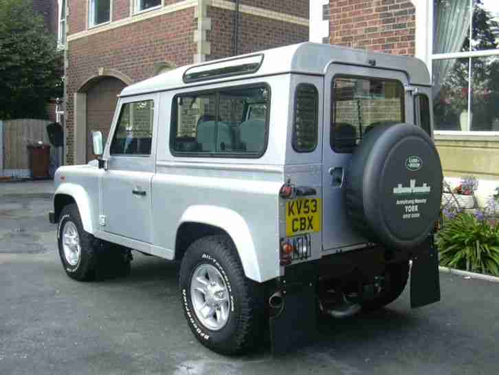 Land Rover Defender 90 2.5 TD5 XS STATION WAGON, FULL SERVICE HISTORY, AIR CON,
