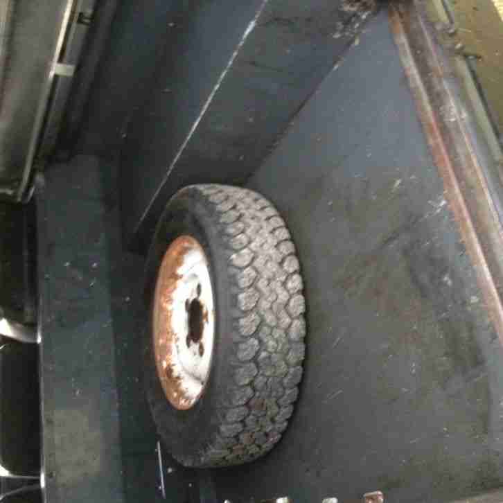 Land Rover Defender 90