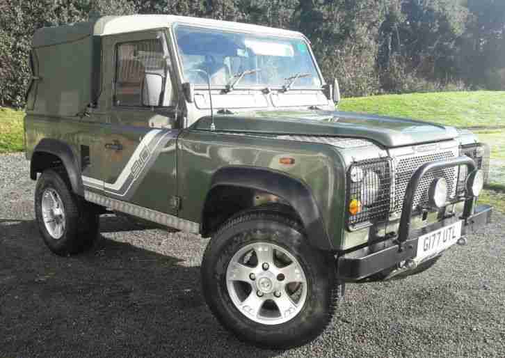Land Rover Defender 90 300TDI Green White | Canvas Back Truck Cab | Alloy Wheels