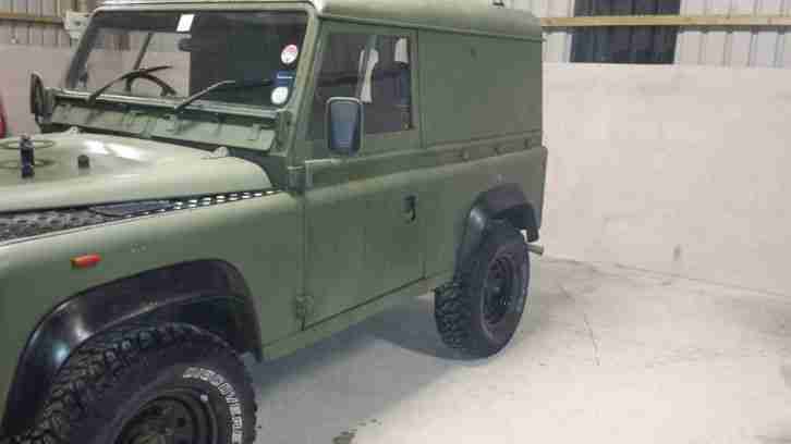 Land Rover Defender 90