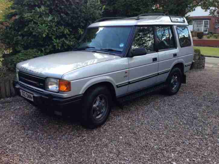 Land Rover Discovery 1 V8 ES 4 litre 1998 Silver 74,000 miles. Grey leathe