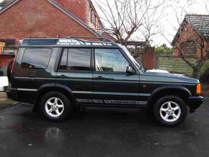 Land Rover Discovery. 2005. 7 seats. low