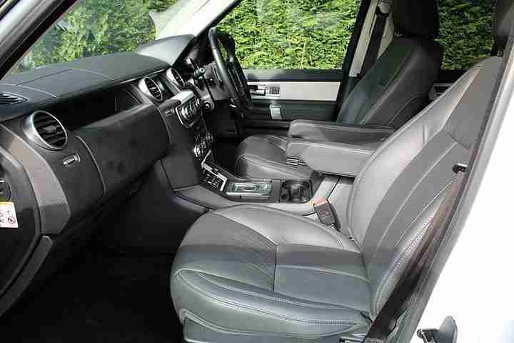 Land Rover Discovery 2015 Diesel SW 3.0 SDV6 HSE 5dr Auto 4x4