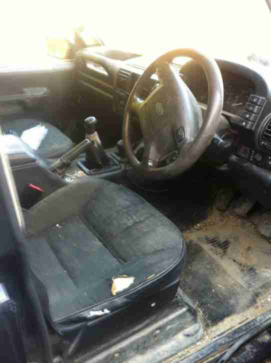 Land Rover Discovery Commercial