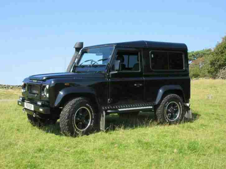 Land Rover stunning black defender 2006