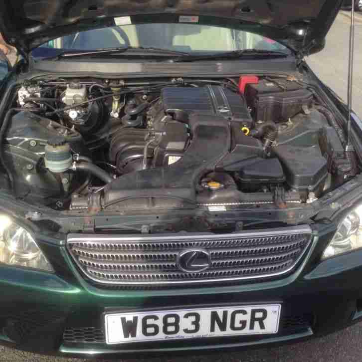 Lexus IS 200