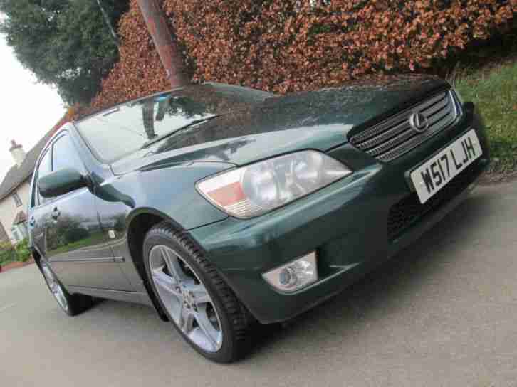 Lexus IS 200 2.0 S 14 STAMPS IN SERVICE LOG