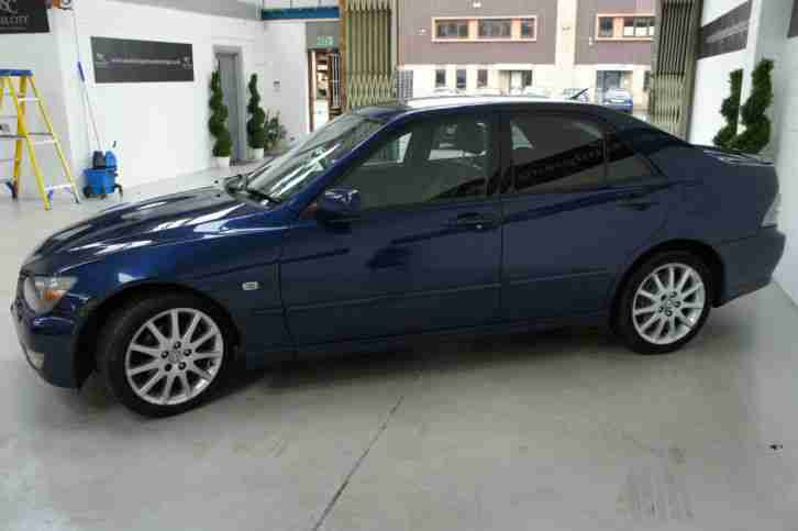 Lexus IS 200 2.0 SE ** 12 MONTHS MOT **