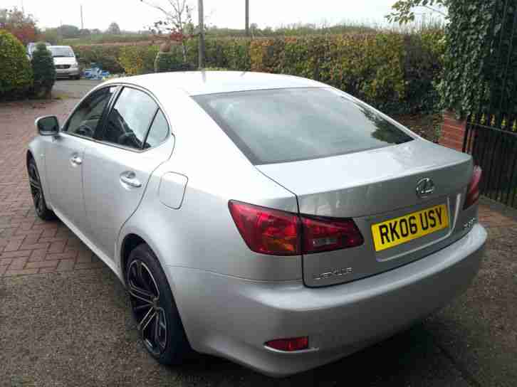 Lexus IS 220d 2.2TD SE 2006 (06) BLACK LEATHER 12MTH MOT HISTORY EXCEPTIONAL