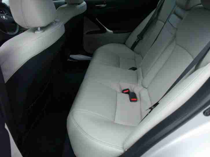 Lexus IS 220d 2.2TD SE-I diesel,low mileage taxed feb 2015,
