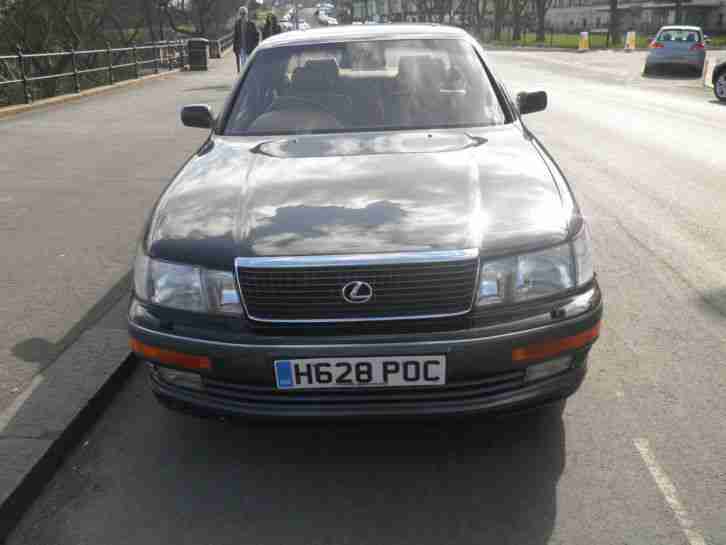 Lexus LS400