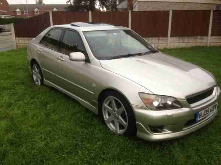 Lexus is200 excellent condition low miles aero styling