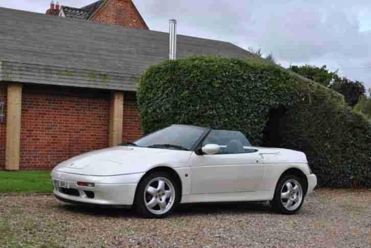 Lotus Elan M100 S2 Pearlescent White