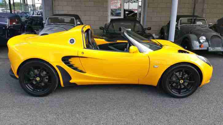 Lotus Elise 111R (30,700 miles)